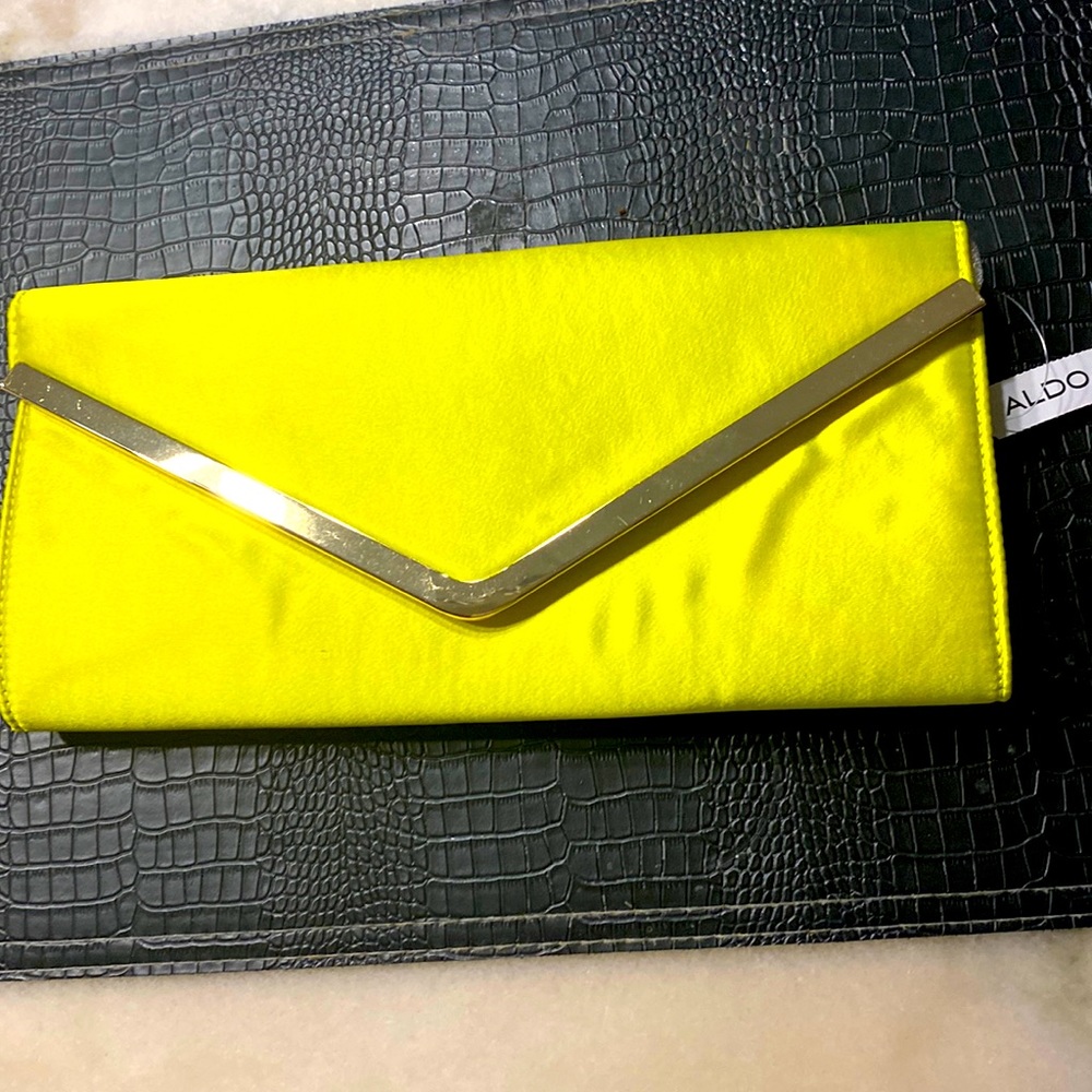 Aldo clutch